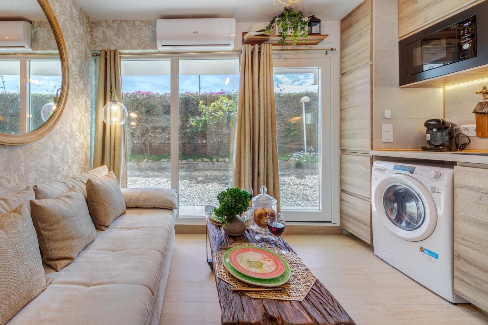 The Mini Apartment Castelldefels Exterior photo